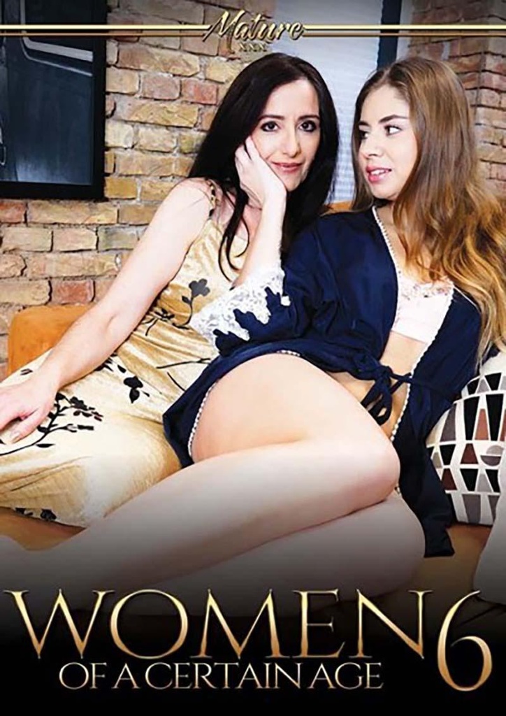 WOMEN OF A CERTAIN AGE 06