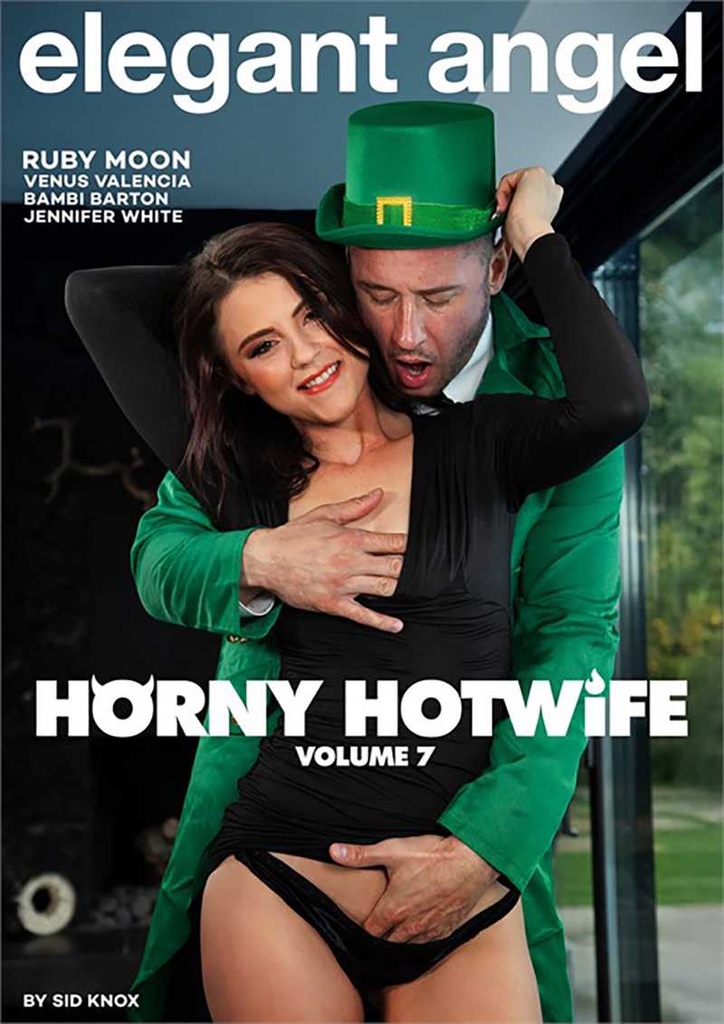 HORNY HOTWIFE 07