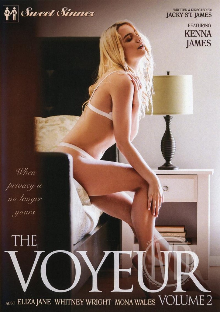 VOYEUR 02